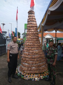 Bati Tuud 0816/13 hadiri Sedekah Bumi Desa Mulyodadi Kec Wonoayu