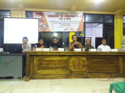 Babinsa Ramil 0816/12 Prambon Hadiri Pelantikan KPPS.