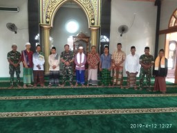 Danramil 0816/13 Wonoayu dan Jajaran Melaksanakan Safari Sholat Jumat