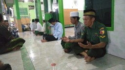Babinsa Koramil 0816/13 Wonoayu Serda Burhanudin menghadiri kegiatan dzikir bersama