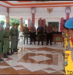 Koramil 0816/13 Wonoayu Dan Polsek Berikan Pengawalan dan Keamanan Pendistribusian Logistik Pemilu 2019 dari PPK Ke PPS
