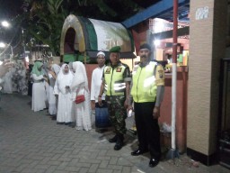 Koramil 0816/16 Waru hadiri istighosah dan Doa Bersama di Masjid Raudhotul Abidin Desa Wedoro Waru