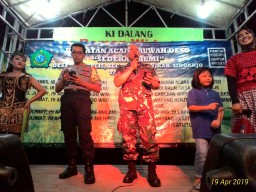 Forkopimka Prambon dan Kades Berdendang, Watu Tulis pun bergoyang saat ruwat desa digelar
