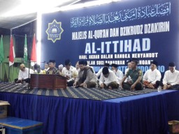 Babinsa Koramil 0816/14 Taman hadiri acara Semaan Al Quran di masjid Baitul Rochim di Desa Trosobo
