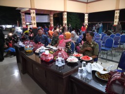 Forpimka Prambon selalu dekat dengan masyarakat hadiri ruwatan desa