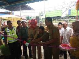 Anggota Koramil 0816/10 Balongbendo Babinsa Serda sarko hadiri peresmian Pujasera