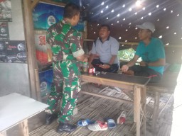 Sebagai ujung tombak satuan, Babinsa Koramil 0816/05 optimalkan komsos dengan masyarakat