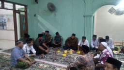 Danramil 07 Krembung dan Anggota Melaksanakan Safari Sholat Tarawih Bersama Forkompimka Kec. Krembung