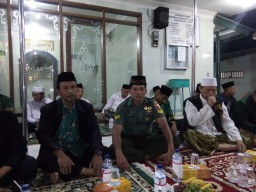 Menunggu Beduk Magrib Koramil 0816/10 Balongbendo