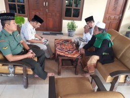 Babinsa Ramil 0816/03 Buduran bersama tiga pilar di Bulan Suci Ramadhan