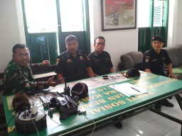 Babinsa Koramil 0816/10 Balongbendo ciptakan suasana kondusif