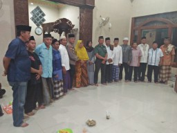 Batiwanwil Koramil 0816/01 ikuti Kegiatan Safari Ramadhan Bersama Warga