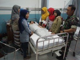 Babinsa Ramil 0816/04 Porong menumbuhkan rasa kekeluargaan di lingkungan kerja