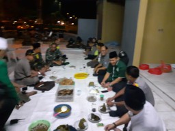 Danramil 0816/16 Waru bersama Kapolsek komsos dengan Tomas, Toga di Wilayah Kec. Waru