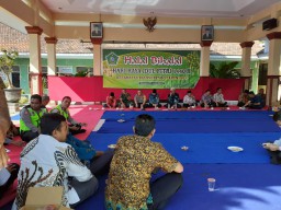 Anggota Koramil0816/10 Balongbendo Hadiri Halal bihalal dengan Forkopimka