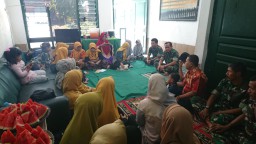 Memperat tali silaturrahmi antar anggota koramil 0816/16 waru melaksanakan acara halal bihalal 1 syawal 1440H di koramil 0816/16 waru