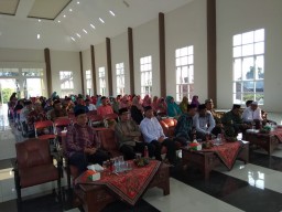 BAbinsa Koramil 0816/09 Krian hadiri acara sedekah bumi dan halal bihalal di Kelurahan Krian