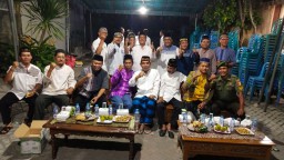 Babinsa Kodim 0816/01 Serka Suparno Halal Bihalal dengan Warga Binaannya