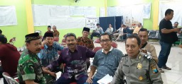 Pelda Sutikno Babinsa Koramil 0816/01 Halal Bihalal dengan warga Bluru Kidul Sidoarjo
