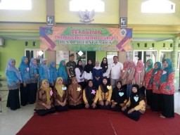 Babinsa Ramil 0816/13 mendampingi pelatihan PMBA Kader Kesehatan Posyandu di wilayah binaannya