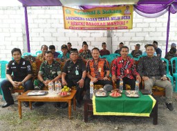 Babinsa Koramil 0816/08 Jabon desa Kedung Cangkring menghadiri undangan Lauching Badan Usaha Milik Desa BUMDES REZEKI BAROKAH MANDIRI tahun 2019