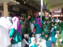 Babinsa Koramil 0816/18 Sedati Hadiri Festival Al Banjari Pemuda Bersholawat.