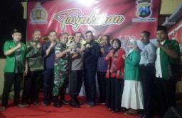 Danramil 0816/18 Sedati Bersama Anggota Ucapkan Selamat HUT BHAYANGKARA Kepada Kapolsek Sedati dan Seluruh Anggotanya.