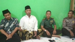 Bersama Warga, Babinsa Ramil 0816/13 Wonoayu menghadiri Rapat Bangun Pos Kamling di Desa Pagerngumbuk