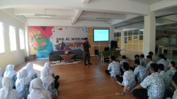 Batuud Koramil 0816/16 waru melaksanakan mstt di sma islam al muslim waru