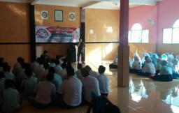 Generasi Muda Sebagai Akar NKRI, Babinsa Ramil 0816/06 Tanggulangin Berikan Wasbang Kepada siswa SMK