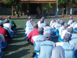 Indahnya berbagi Ilmu Wasbang dan Bela Negara, Danramil 0816/17 Gedangan turun langsung ke SMA Hang Tuah