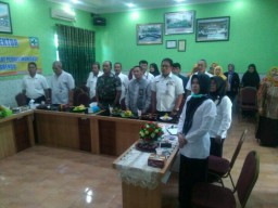 Babinsa Koramil0816/10 Balongbendo serma taufik Menghadiri rapat konsultasi kesehatan dengan forkopimka