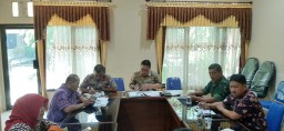 Babinsa Koramil 0816/02 Candi Hadiri Rakor Persiapan HUT RI Ke 74