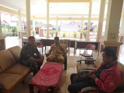 Dengan Komsos, Babinsa Koramil 0816/03 Buduran ciptakan stabilitas keamanan wilayah