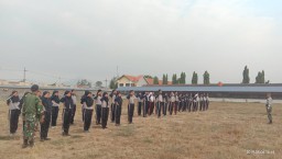 Perayaan HUT RI ke-74, Babinsa Koramil 11 Tarik Latih Paskibraka Tingkat Kecamatan
