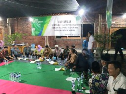 Pj.Komandan Koramil0816/10 Balongbendo Kapten Arm Yasan menghadiri acara cangkrukan