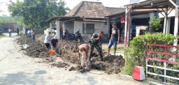 Potret Babinsa Koramil 0816/15 Sukodono Dalam Program Kotaku
