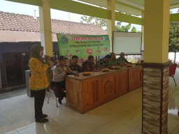 Bati Tuud Koramil 0816 / 13 Wonoayu Hadiri Verifikasi Open Defecation Free ODF Desa Wonokalang