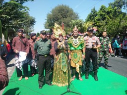 Danramil Bersama Forkopimka Hadiri Karnaval HUT kemerdekaan RI Ke 74