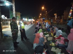 Bati Tuud Koramil 0816/13 Wonoayu Hadiri 1001 Tumpeng Meriahkan Tahun Baru Islam didesa Becirongor Kec, Wonoayu