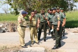 Dandim 0816/Sidoarjo tinjau sasaran TMMD ke 106 di Ds. Kupang Jabon