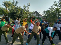 Danramil 0816/11 Tarik Beserta Anggota Dan Jajaran Forkopimka Hadir Giat Senam Kesegaran Jasmani SKJ