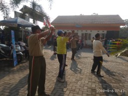 Anggota Koramil 0816/13 Wonoayu Dan Jajaran Forkopimka Melaksanakan Senam Kesegaran Jasmani