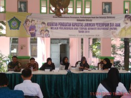 Babinsa Ramil 0816/18 sedati hadiri acara sosialisasi perlindungan anak terpadu berbasis masyarakat Desa