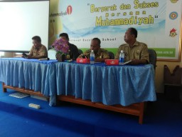 Pembinaan Lomba Sekolah Sehat Tingkat Kabupaten di SD IT Muhammadyah Ds. Katerungan Kec. Krian Sidoarjo