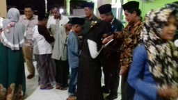 Babinsa 0816/13 Desa Pagerngumbuk Hadiri Santunan Anak Yatim Piatu