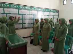 Silaturahmi anggota Persit 0816/04 Porong