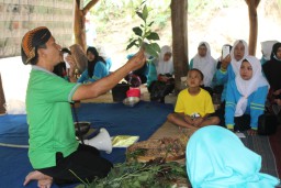 Kopda Hartono Melaksanakan Pendampingan Bimtek /Pelatihan Warga Desa Rejeni ke Kediri