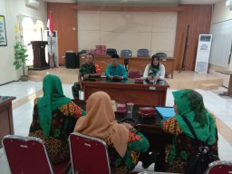 Babinsa Desa Cemeng bakalan Hadiri Musyawarah Kampung KB