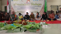 Babinsa Serka Hariyanto Koramil 0816/10 Balongbendo Hadiri Acara Sarasehan Budaya